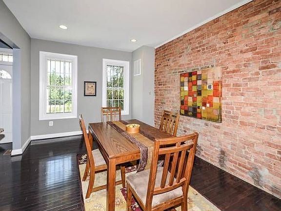 Dining Rm