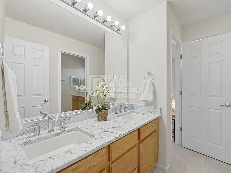 10468 Wagon Box Cir — Photo 32