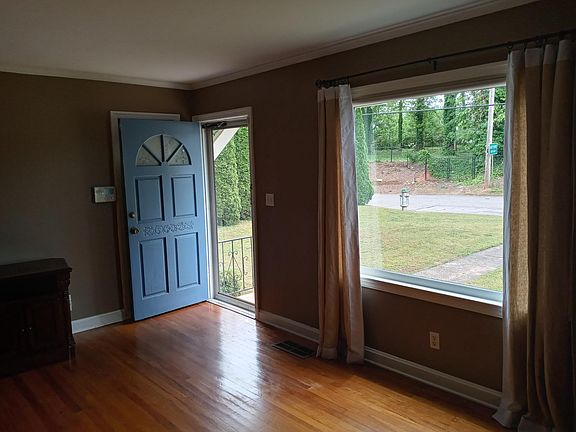 Front entrance and living room (furniture not included)