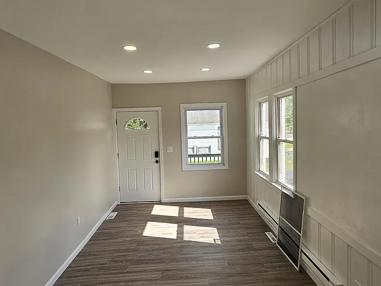 308 Pennington Ave #B — Photo 4