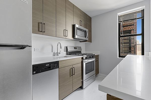 1st image of 1983 Sedgwick Ave APT 4D