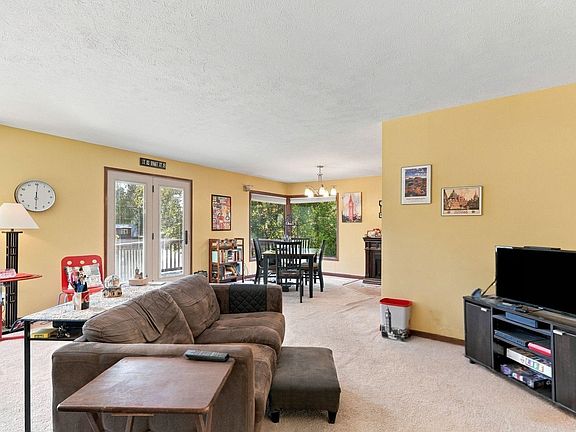 4th image of 305 E 24th Ave