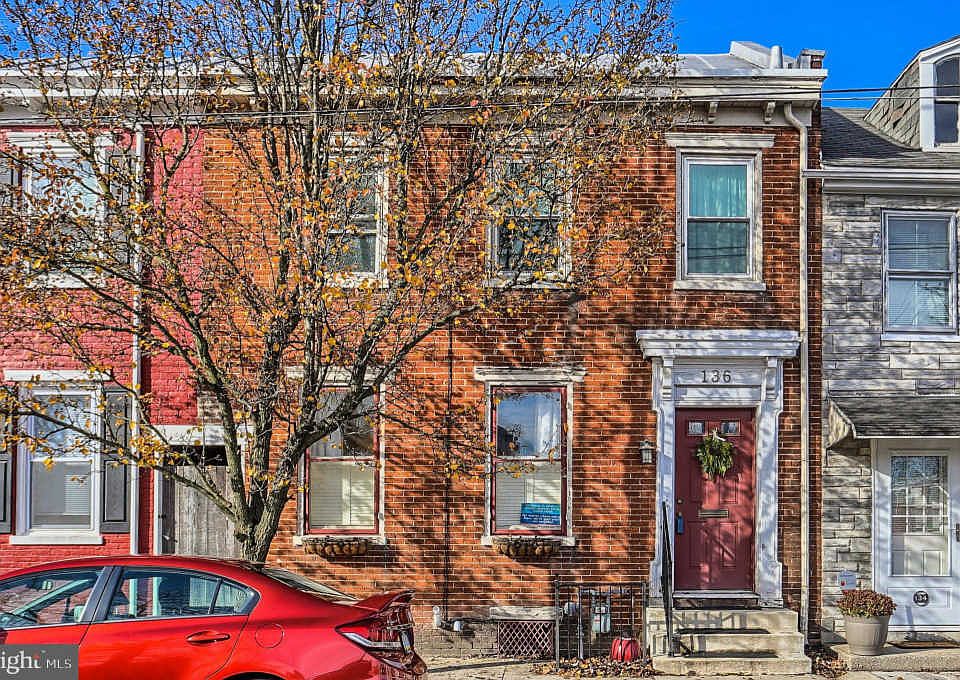 1st image of 136 S Bedford St