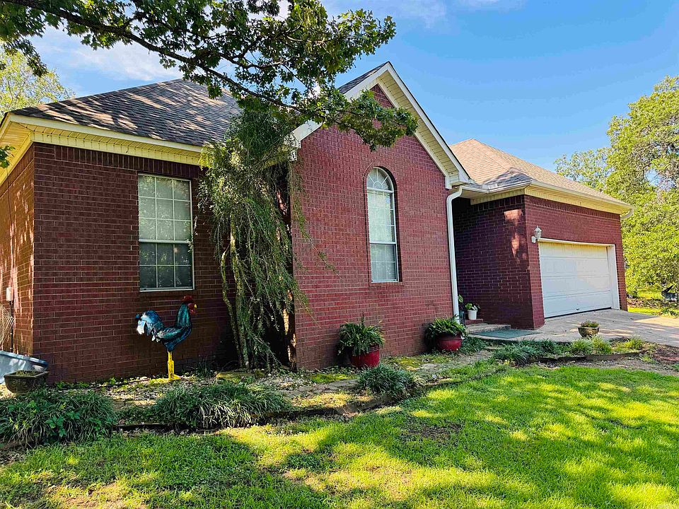 1st image of 29 Amber Oaks Dr