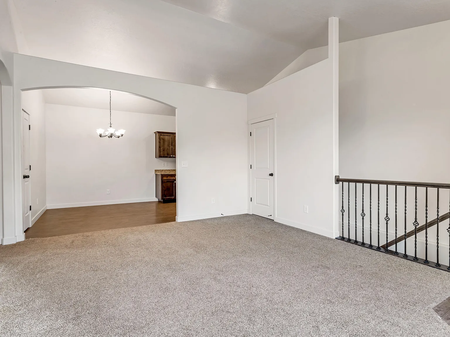 2 bed, 1030 sqft, $1,575 — Photo 3