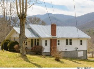 82 Davis Creek Rd, Candler, NC 28715