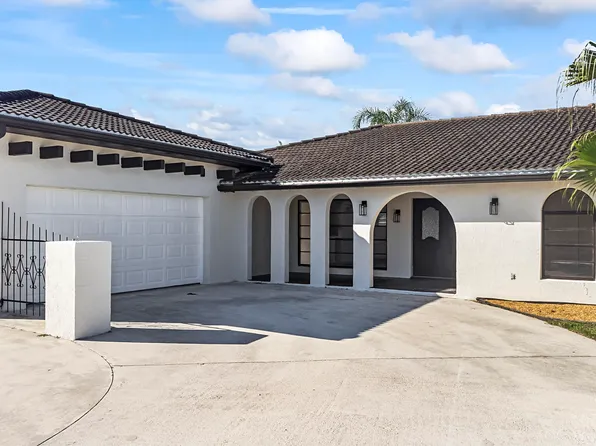 2888 SE Ginza Street, Port St Lucie, FL 34952