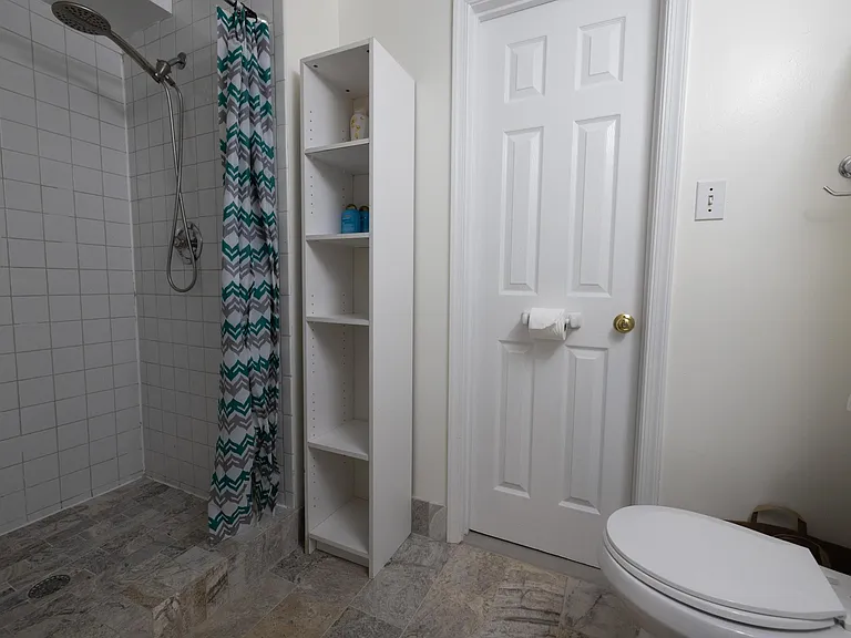 4209 Kilbourne Dr — Photo 6