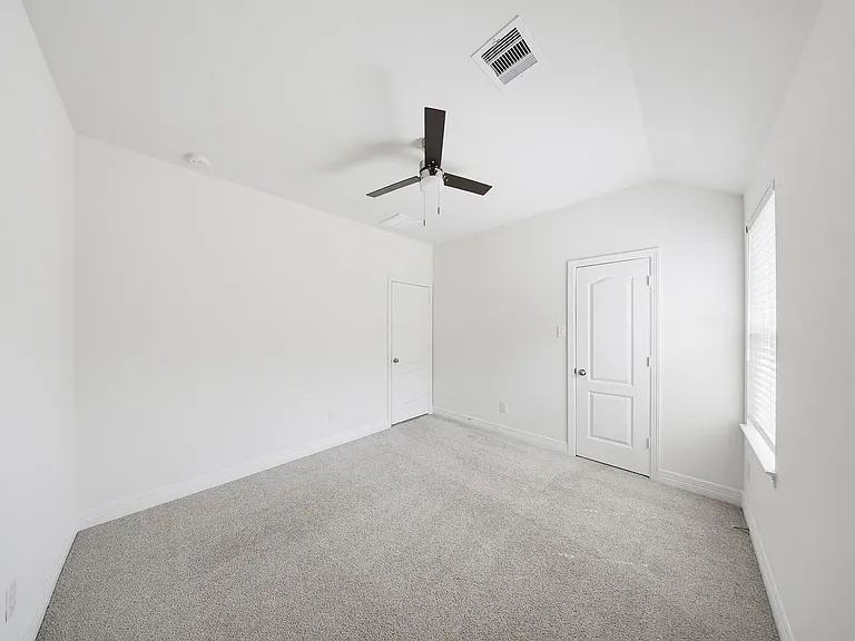 40615 Guillemont Ln — Photo 17