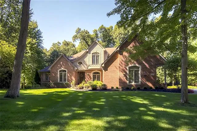 9042 Cascade Dr photo 1
