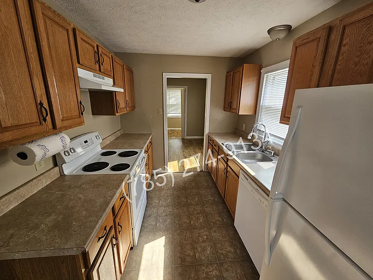 433 E Cloud St — Photo 9