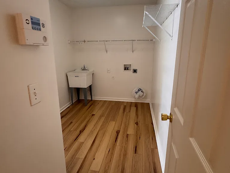 8175 Grant Park Ave — Photo 12