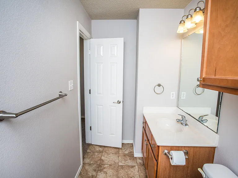2108 Main St #4 — Photo 19