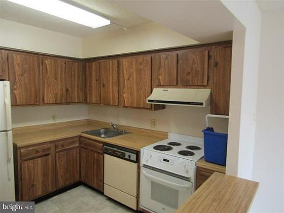 2nd image of 2921 N Leisure World Blvd #1-305