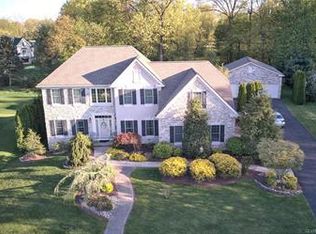 4260 Ascot Cir, Allentown, PA 18103
