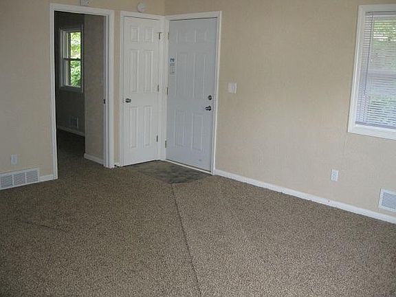 5th image of 1912 Sherman Ave APT 4