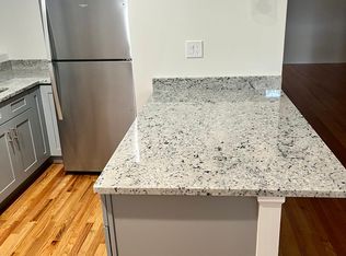 3051 N Racine Ave #4F, Chicago, IL 60657