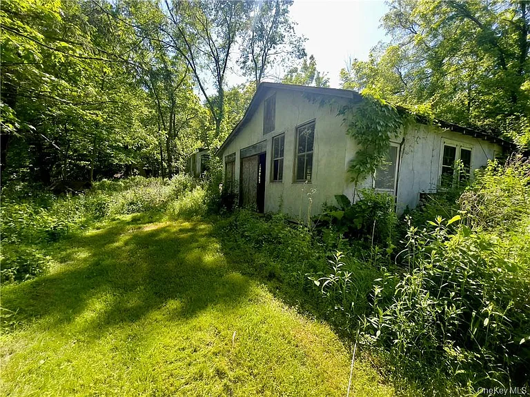 4 Old Turnpike Rd — Photo 9