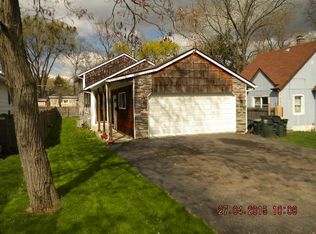 406 Fairlawn Dr, Round Lake Park, IL 60073