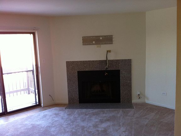 3rd image of 462 E Osage Ln APT 3A