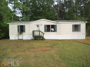 569 Hayes St, Toccoa, GA 30577