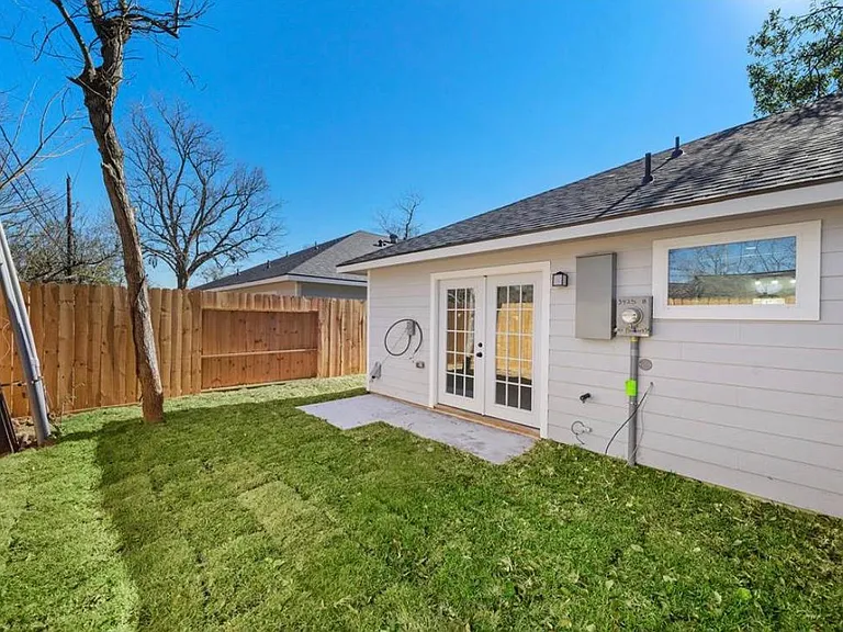 3425 Mount Pleasant St — Photo 11