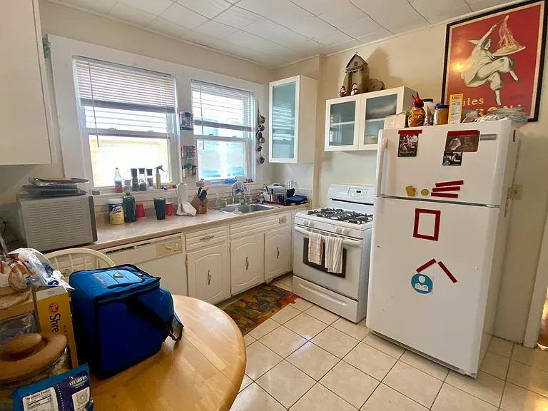 38 Underhill St #1 — Photo 1