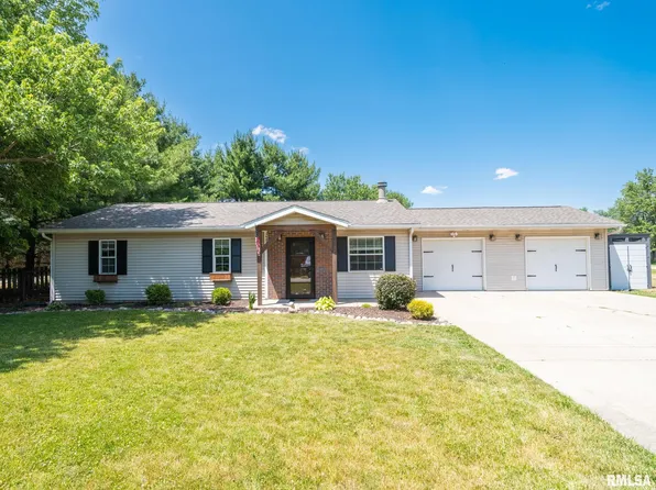 315 Roberts St, Groveland, IL 61535