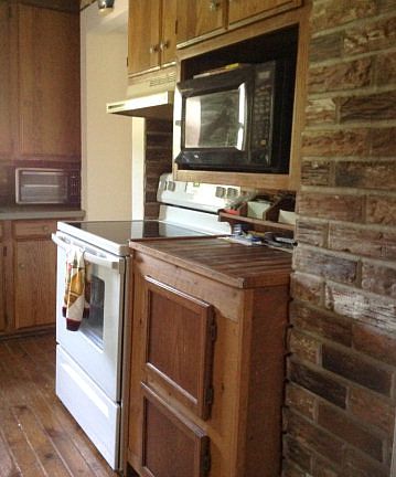 3rd image of 186 Lilac Ln