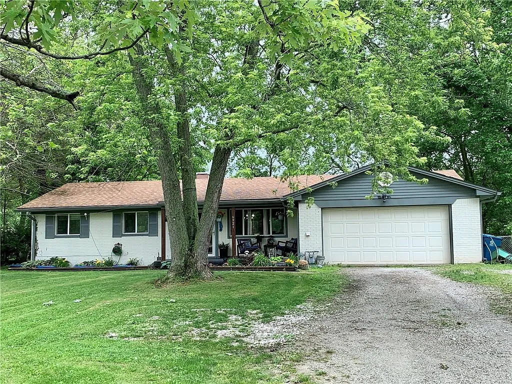 6921 Hague Rd photo 1
