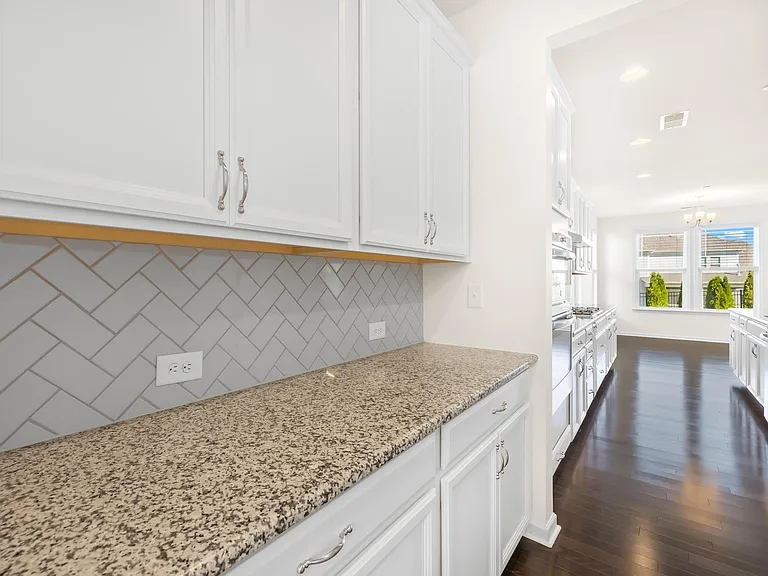 9582 Garamont Pkwy NW — Photo 10