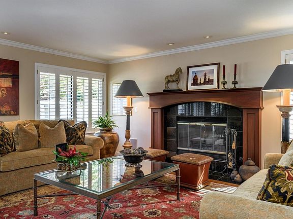 4th image of 35 Biltmore Ln