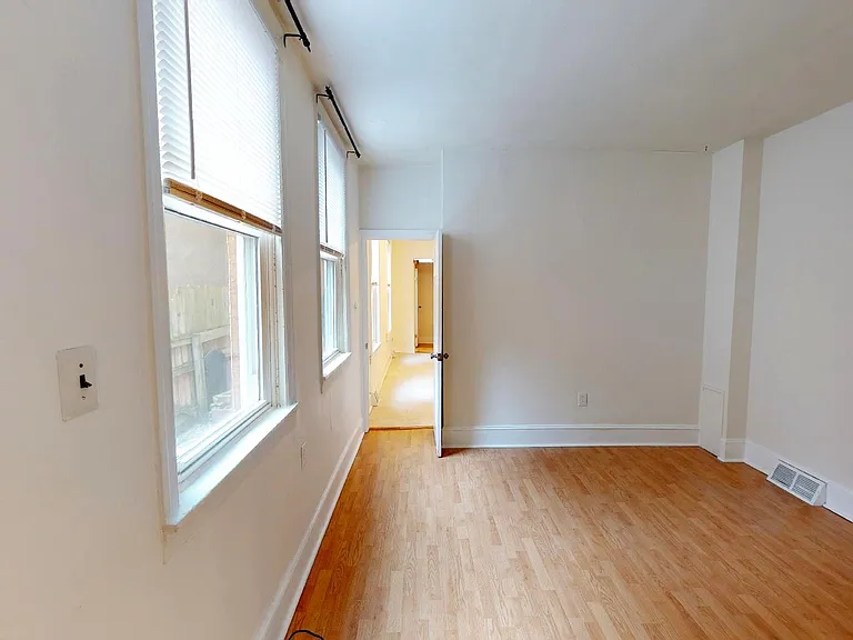 813 S 2nd St #1 — Photo 14