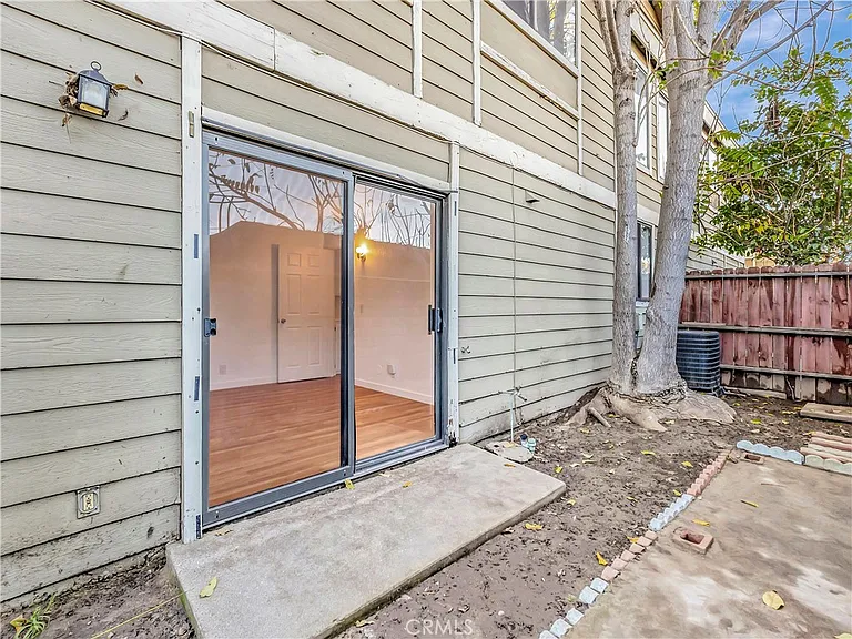 609 E Phillips Blvd — Photo 25