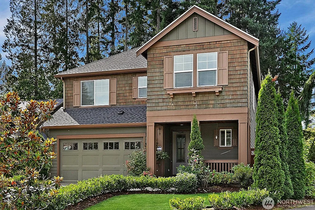 3 bed, 2.5 bath, 2300 sqft, $4,700 — Photo 1