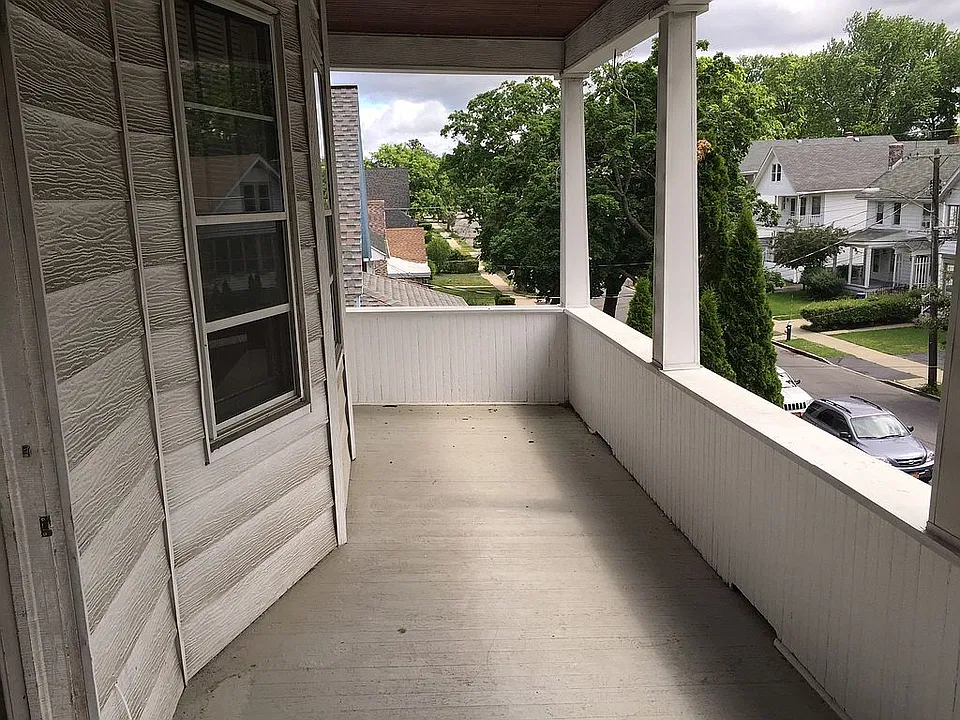 Upstairs unit balcony 