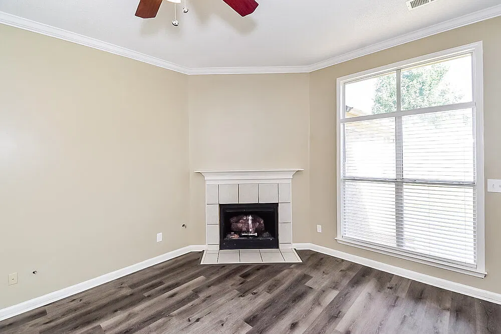 3 bed, 2.0 bath, 1544 sqft, $1,860 — Photo 4