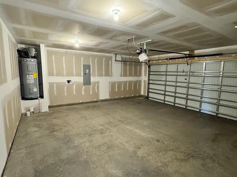 7419 Linda Vista Ln — Photo 18