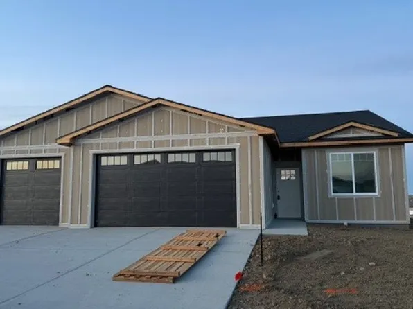 925 Madrid Dr, Billings, MT 59105