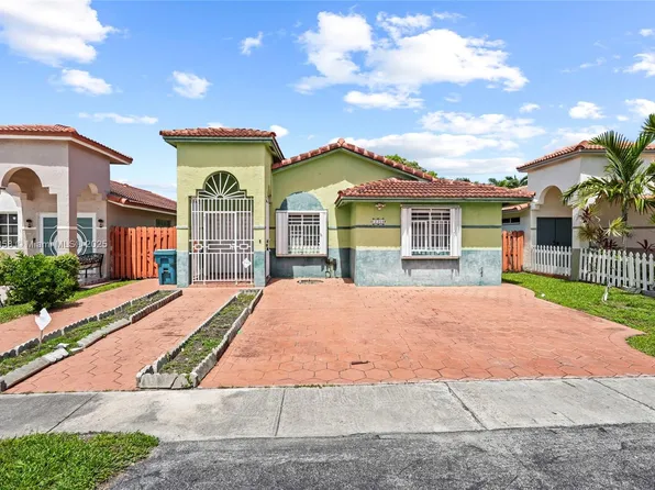 12356 NW 98th Pl, Hialeah Gardens, FL 33018