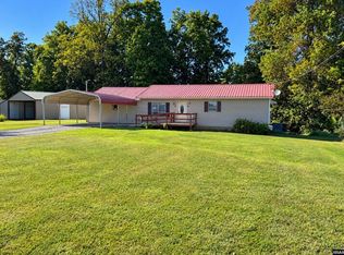 1442 Englewood Lake Cir, Union City, TN 38261