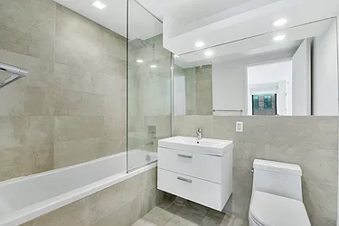 Rented by L Rose Realty (Brokerage)