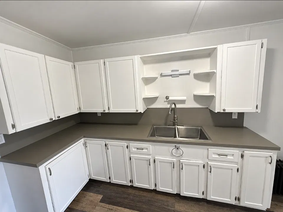 335 Main St #5