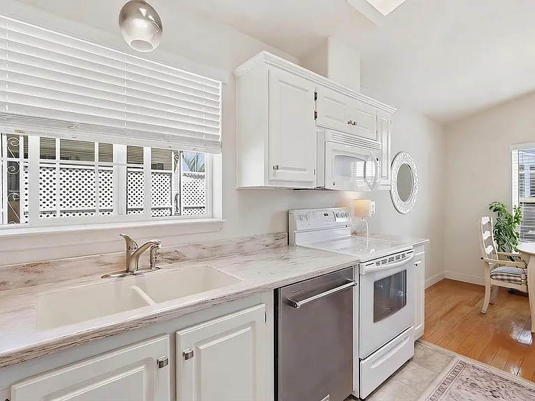 8865 E Baseline Rd — Photo 8