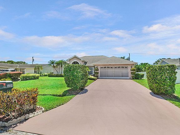 3rd image of 3204 SE Otis Lane