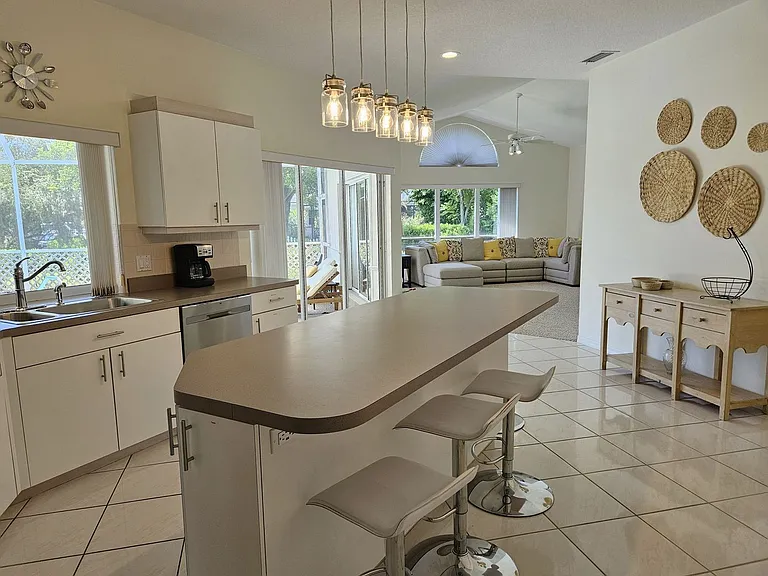 1578 Vermeer Dr — Photo 14