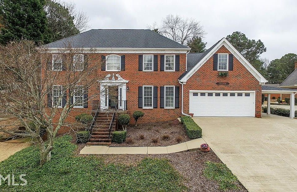 1st image of 2432 Chimney Top Ln