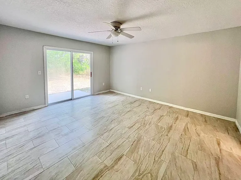 4416 Sherwood Forest Dr — Photo 10