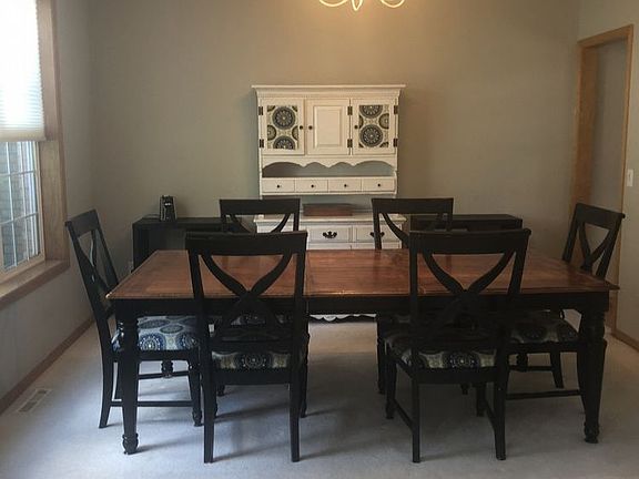 4th image of 10916 Chatham Ct S