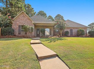 118 Cedar Green Dr, Madison, MS 39046